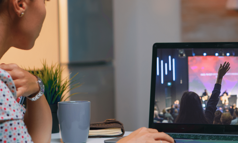 How a Christian Community Online Helps You Build Supportive Spiritual Connections